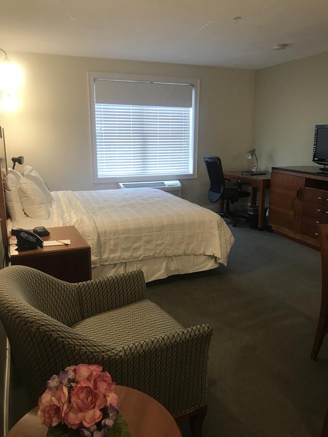 Crescent Suites Hotel Waltham Zewnętrze zdjęcie