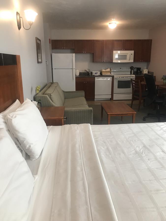 Crescent Suites Hotel Waltham Zewnętrze zdjęcie